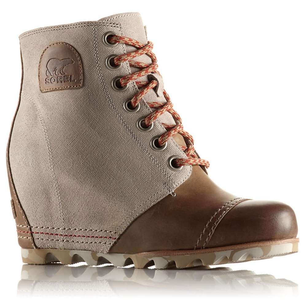 [NWOT] SOREL • 1964 Premium Wedge Boot (Size 6)